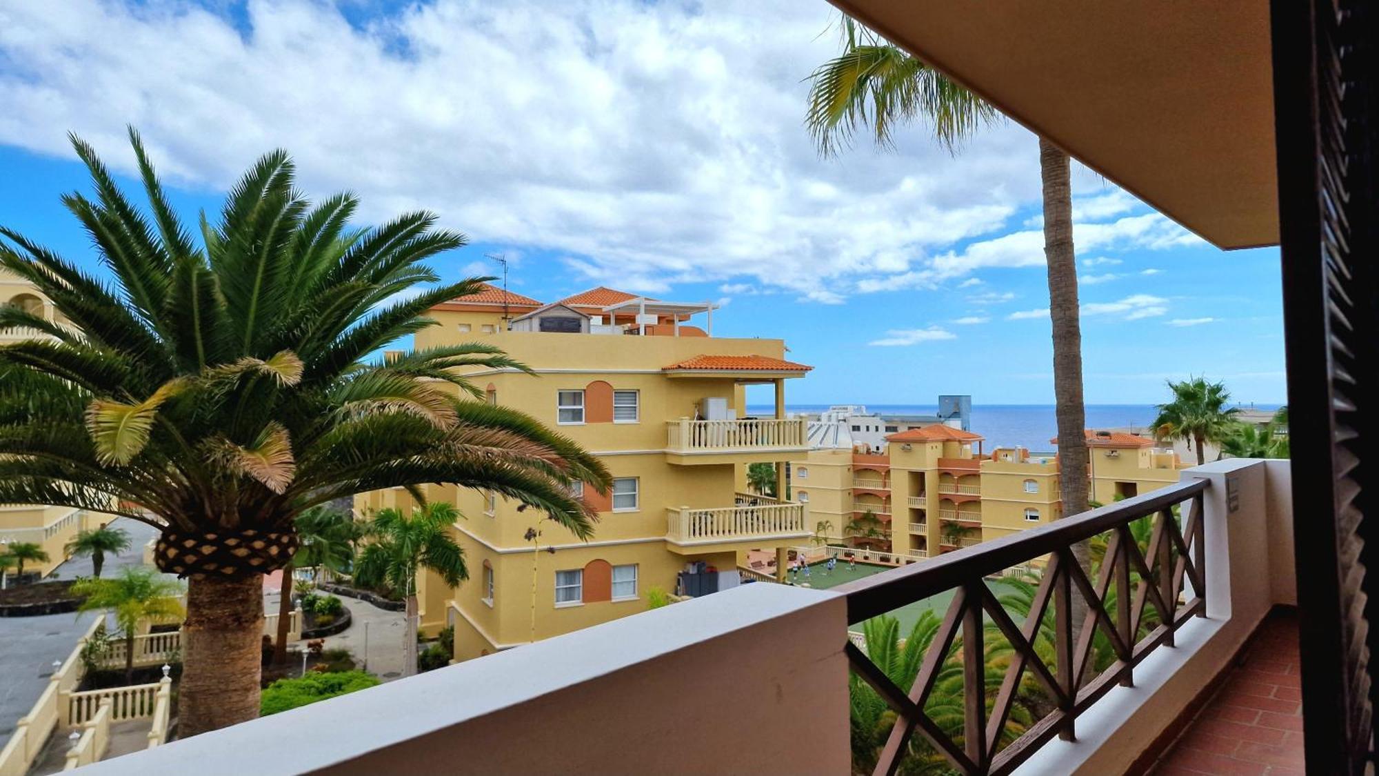 Strelitzia Apartment - Ocean View & Heated Pool San Miguel de Abona Exteriör bild
